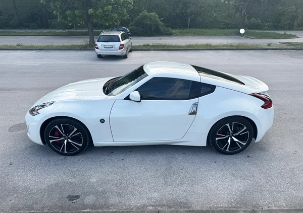 Nissan 370 Z cena 108900 przebieg: 40100, rok produkcji 2018 z Kielce małe 254